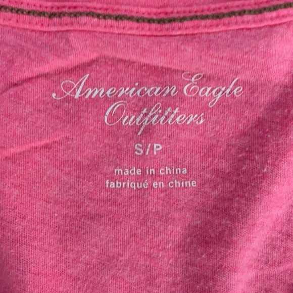 American Eagle Pink V-neck T-Shirt Size S - Picture 3 of 6